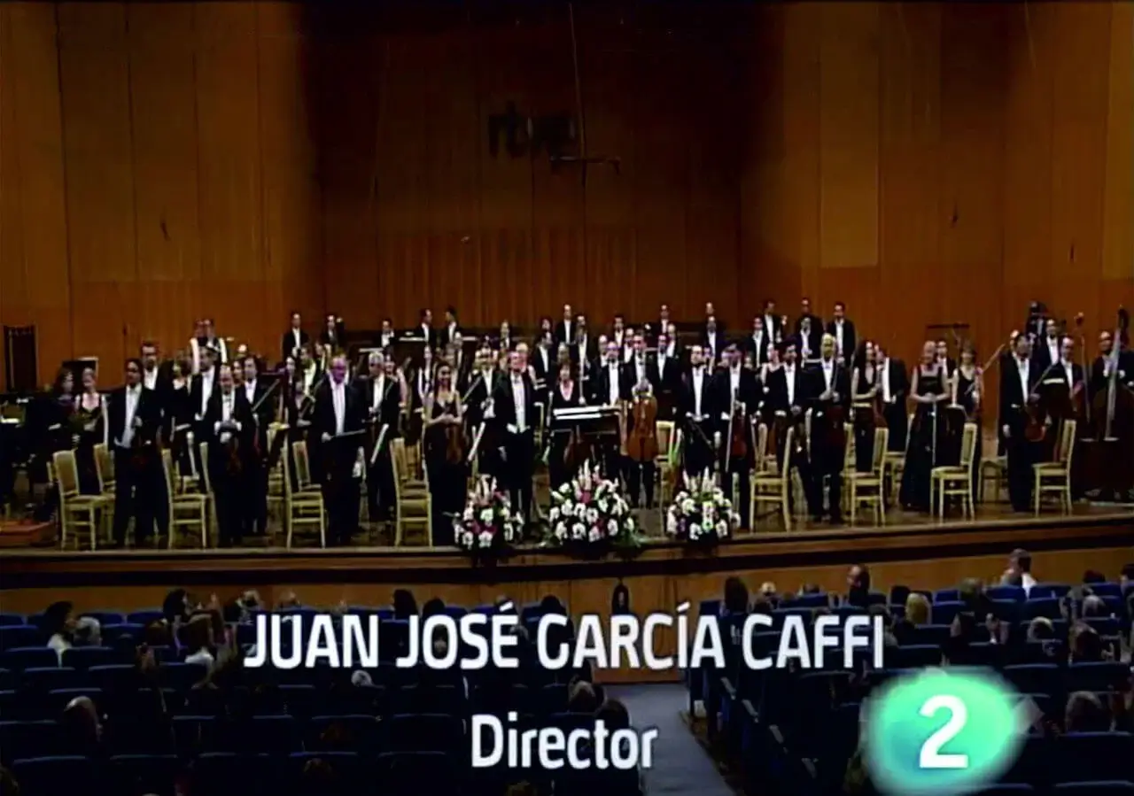 Orquesta de Radio Televisión Española en transmisión directa por la cadena estatal