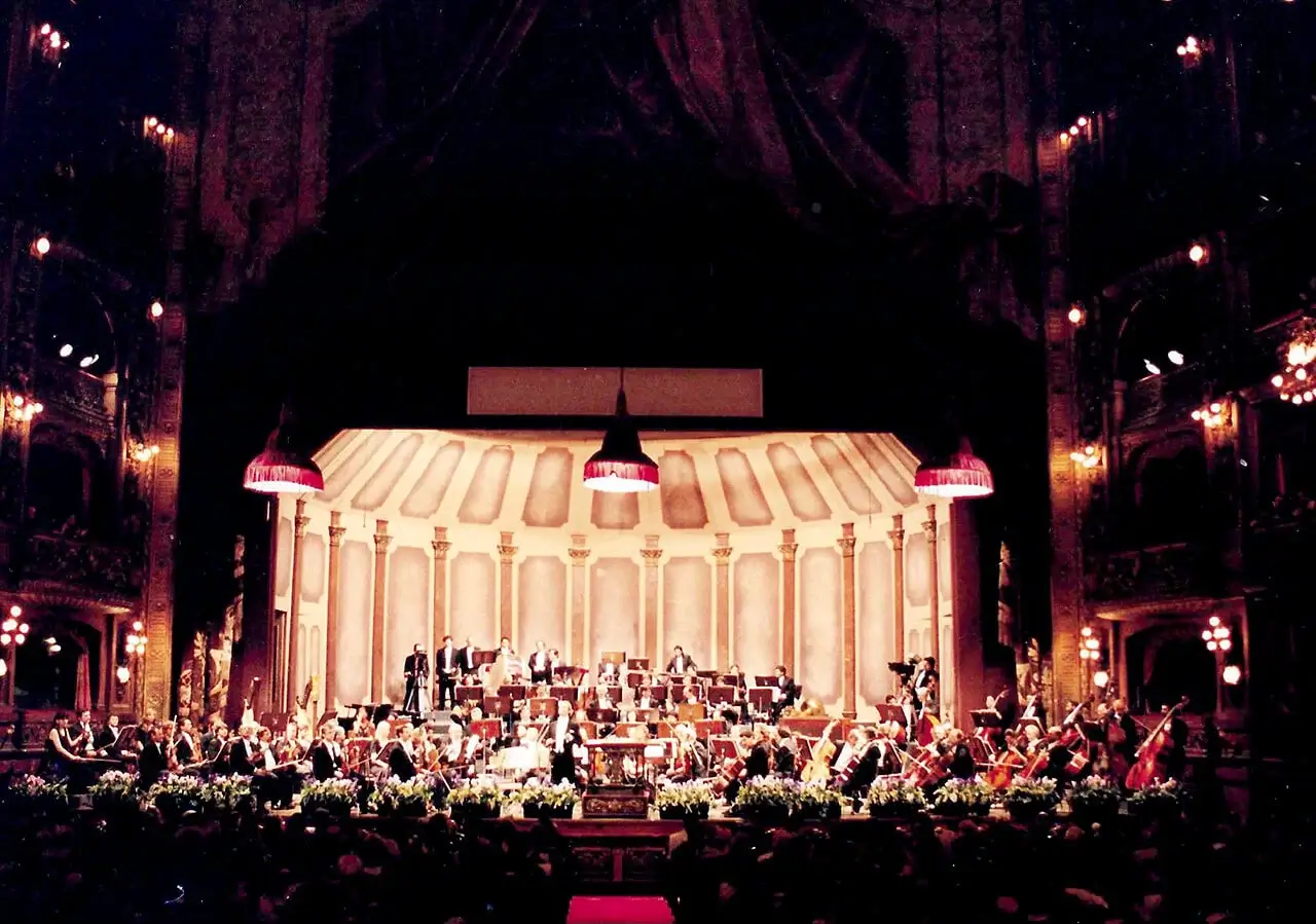 Función de gala en el Teatro Colón de Buenos Aires
